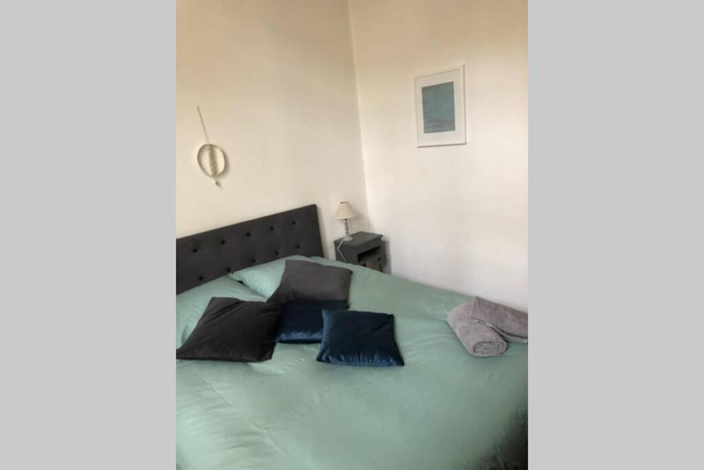 Uzes A Pied, Appartement Dans Cadre D'Exception Экстерьер фото