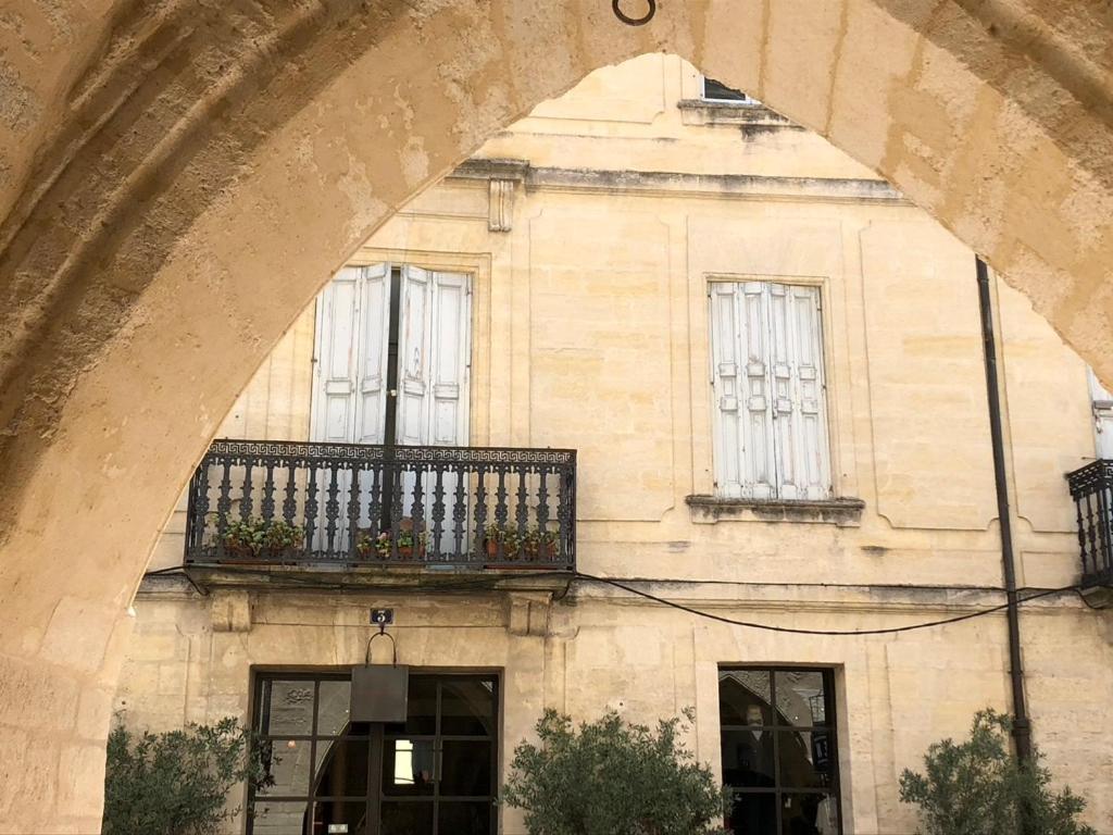 Uzes A Pied, Appartement Dans Cadre D'Exception Экстерьер фото